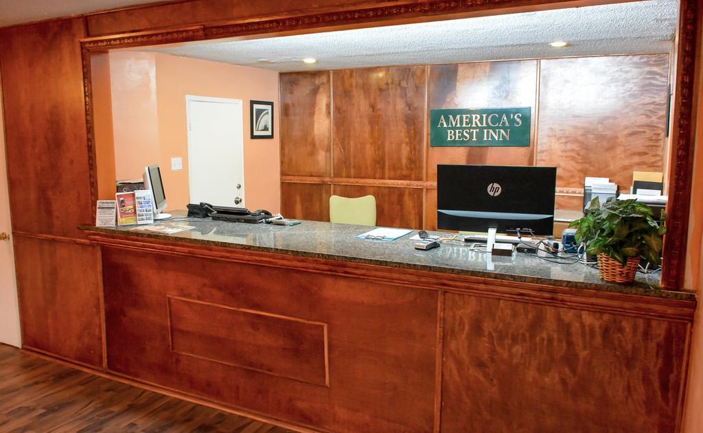 America'S Best Inn Montgomery Zewnętrze zdjęcie